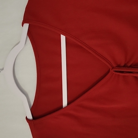 Shein Red women's v-neck crop top medium - Picture 5 of 7